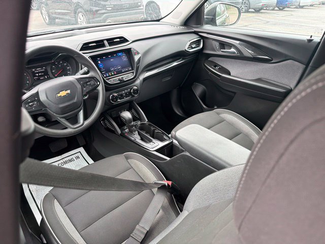 Used 2023 Chevrolet TrailBlazer LT w/ Convenience Package FWD image 17