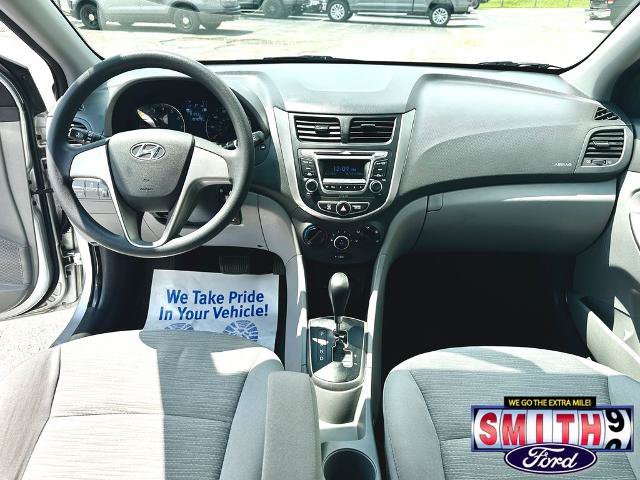 Used 2017 Hyundai Accent SE FWD image 28