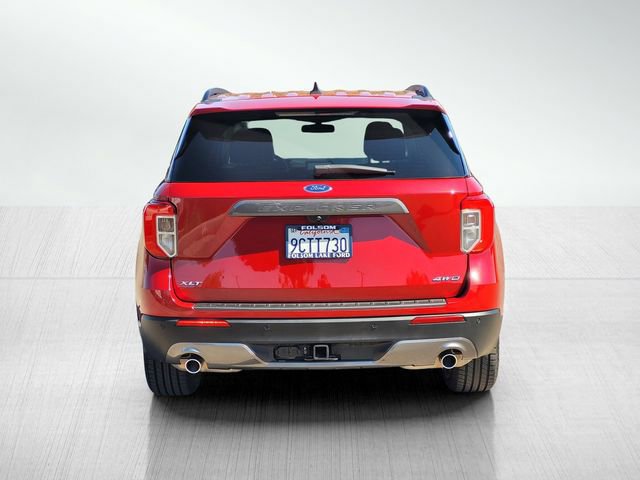 Certified 2022 Ford Explorer XLT w/ Equipment Group 202A image 4