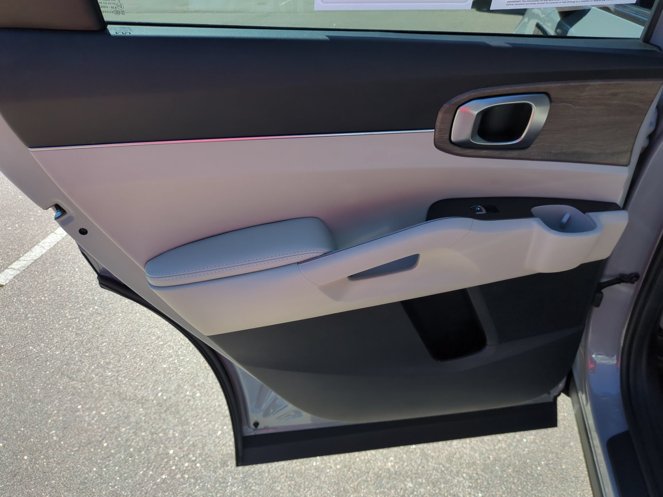 Used 2023 Kia Sorento EX w/ Panoramic Sunroof Package FWD image 32