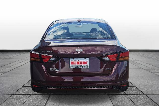 Used 2025 Nissan Altima 2.5 SV AWD/4WD image 6