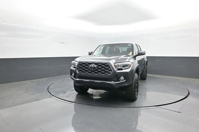 Used 2023 Toyota Tacoma TRD Off-Road AWD/4WD image 3