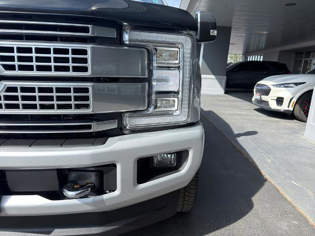 Certified 2019 Ford F250 Platinum w/ Platinum Ultimate Package image 8