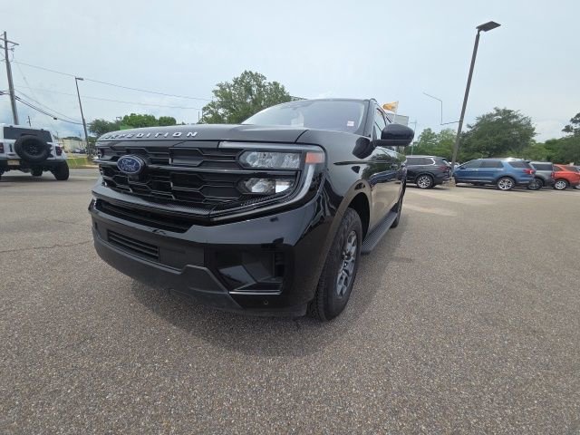Certified 2025 Ford Expedition Max Active AWD/4WD image 4