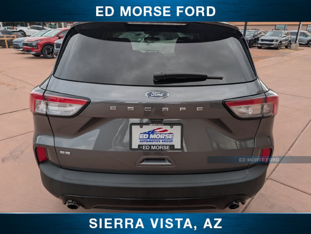 Certified 2022 Ford Escape SE w/ SE Sport Appearance Package FWD image 4