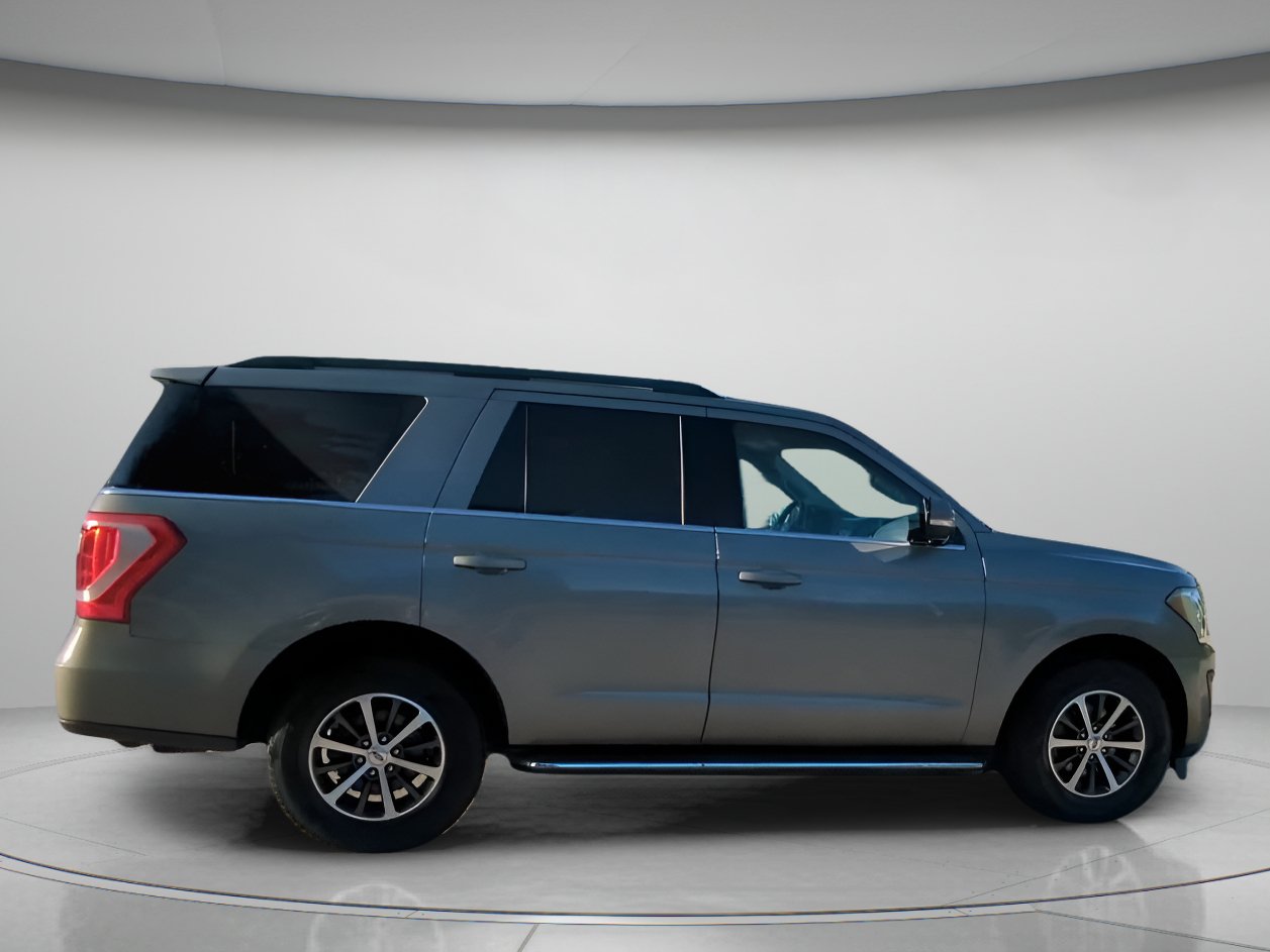 Certified 2019 Ford Expedition XLT w/ Equipment Group 202A RWD image 31