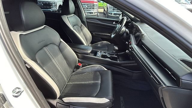Used 2025 Kia K5 GT-Line w/ GT-Line Premium Package image 11