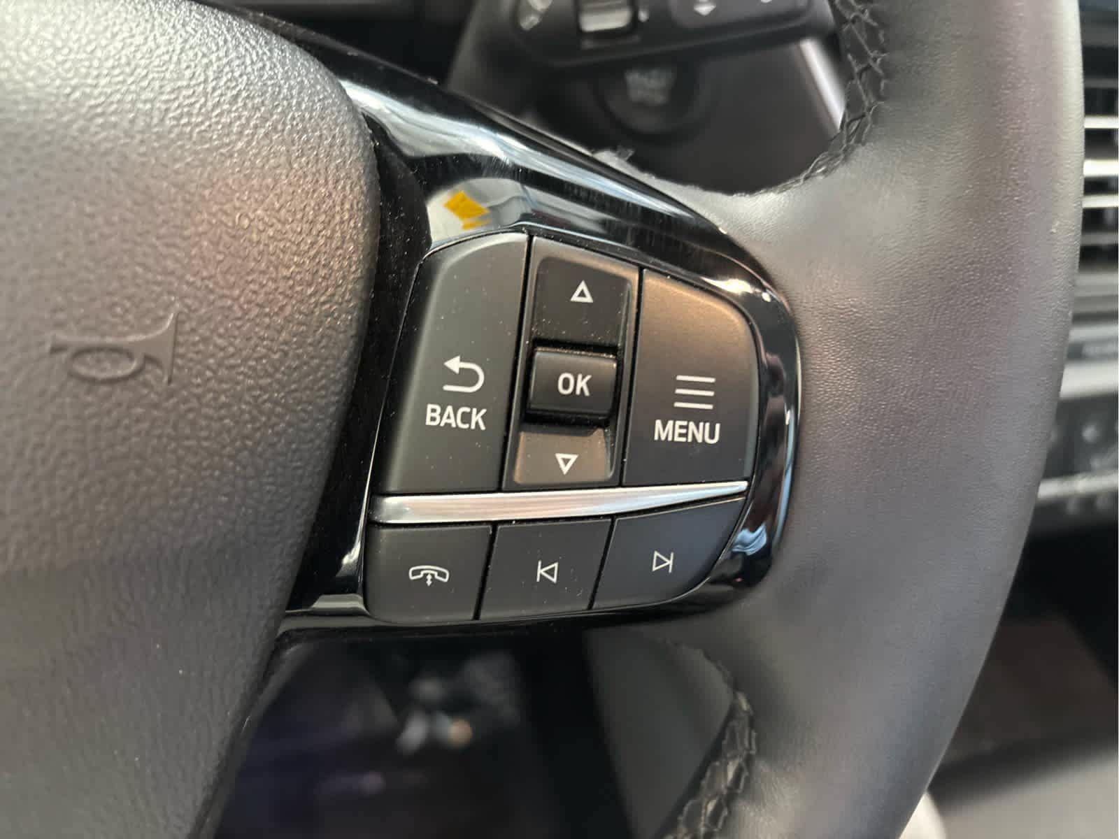 Certified 2023 Ford Escape Active AWD/4WD image 18