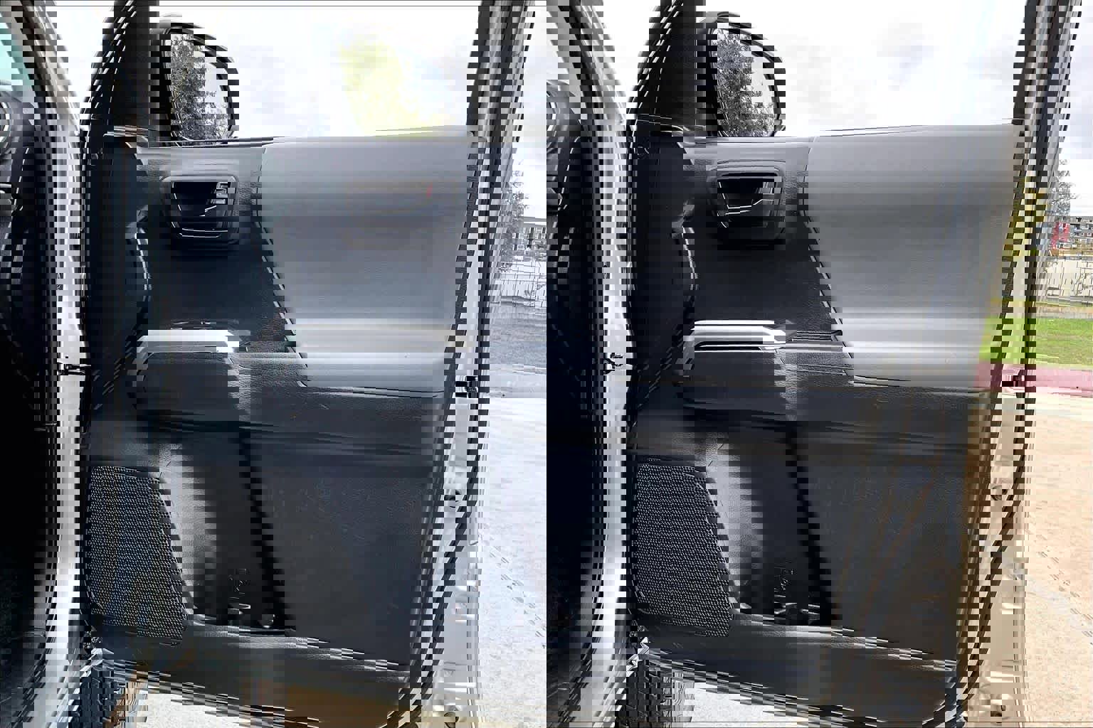 Used 2023 Toyota Tacoma SR5 image 23