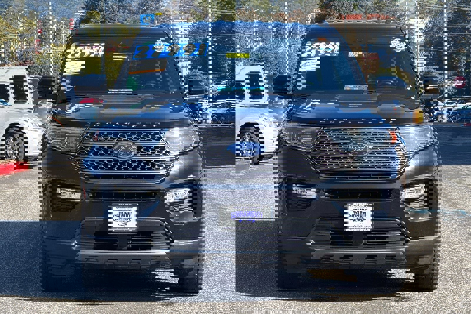 Certified 2022 Ford Explorer XLT w/ Equipment Group 202A image 10