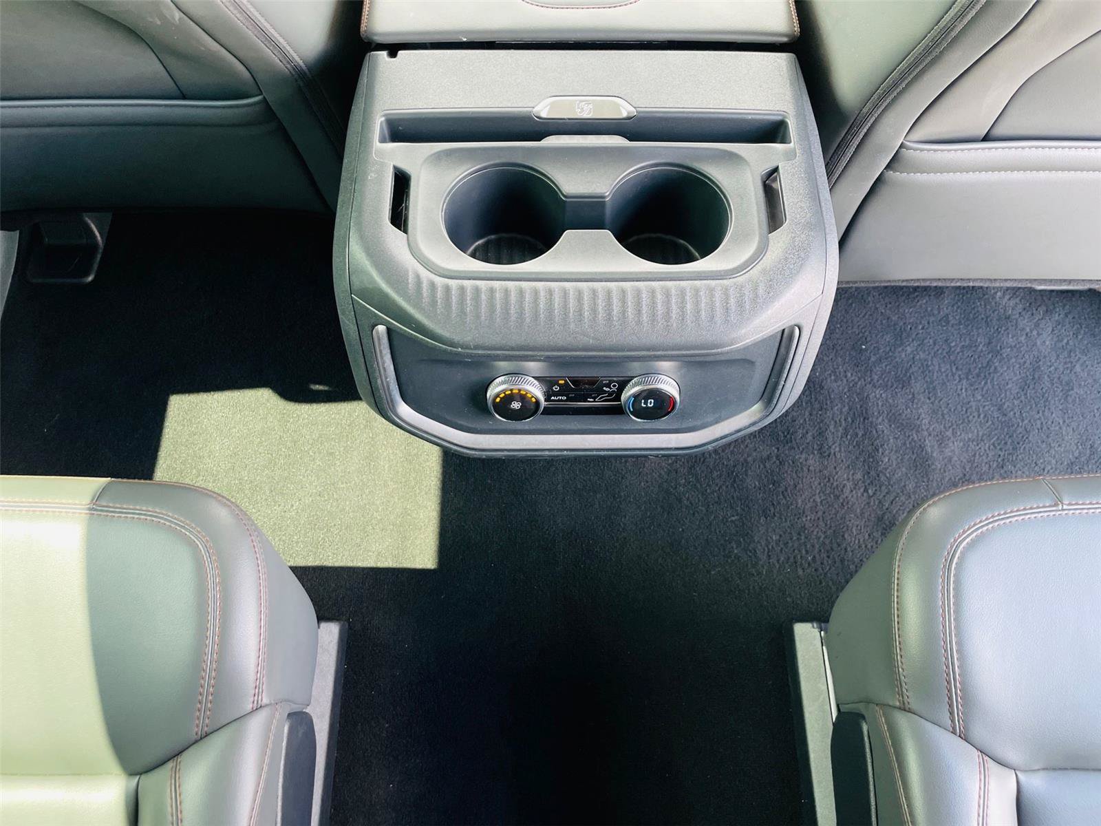 Certified 2025 Ford Expedition Active RWD image 32