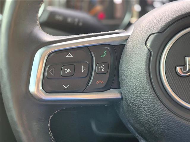Used 2018 Jeep Wrangler Unlimited Sahara w/ Cold Weather Group AWD/4WD image 14