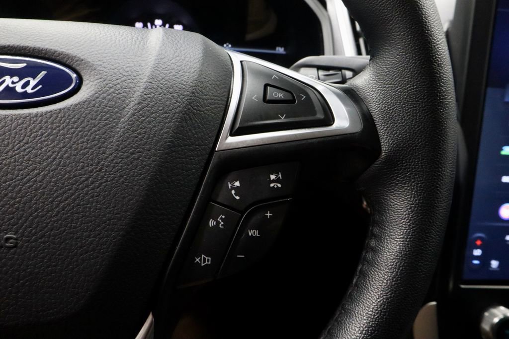 Certified 2024 Ford Edge SEL w/ Sport Appearance Package AWD/4WD image 29