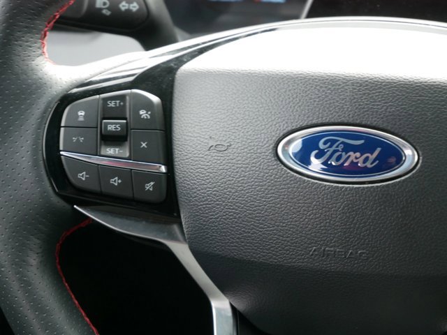 Certified 2025 Ford Explorer ST-Line w/ ST-Line Street Pack image 18