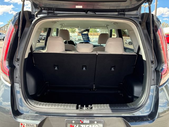Used 2023 Kia Soul LX FWD image 19