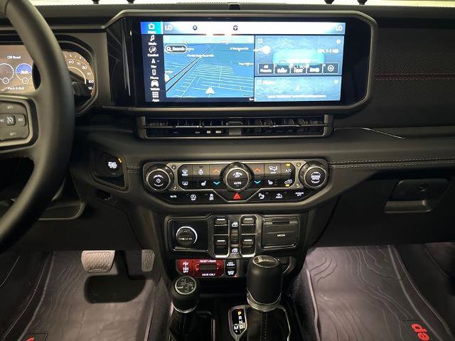Used 2025 Jeep Gladiator Rubicon image 24