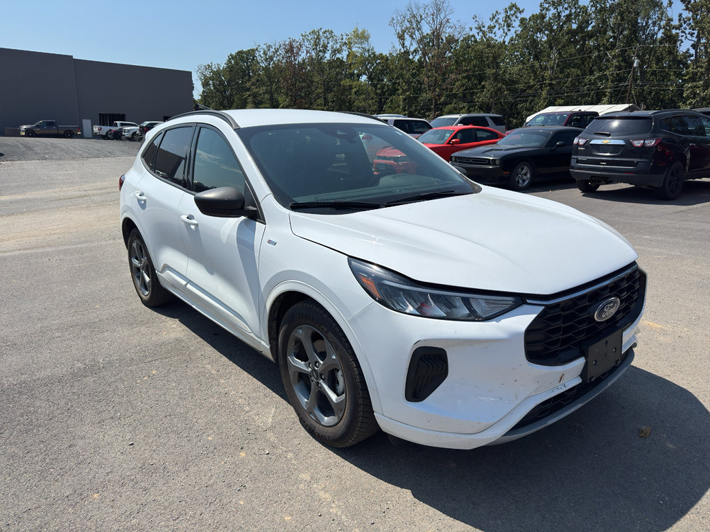 Certified 2023 Ford Escape ST-Line w/ Equipment Group 301A FWD image 3