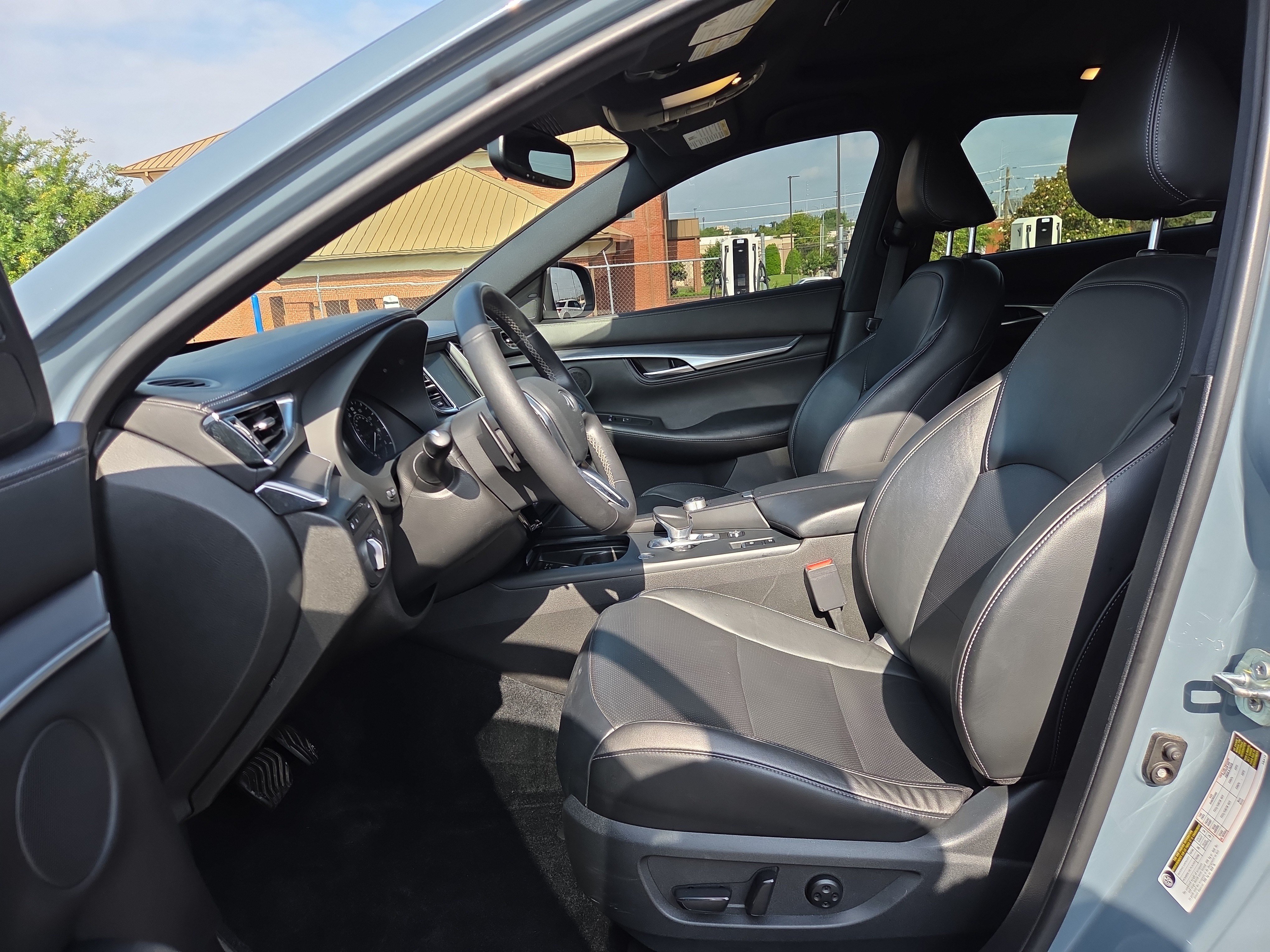 Used 2023 INFINITI QX55 Luxe w/ Cargo Package AWD/4WD image 10