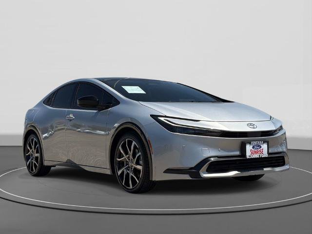 Used 2024 Toyota Prius Prime Premium FWD image 4