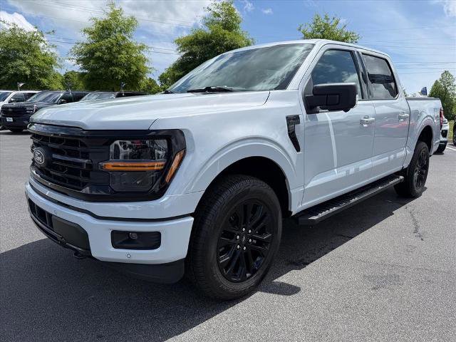 Certified 2025 Ford F150 XLT w/ Equipment Group 303A High AWD/4WD image 4