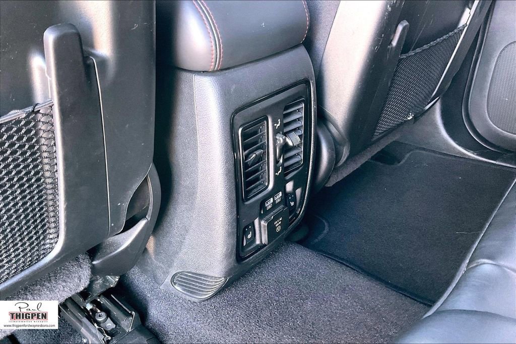 Used 2024 Dodge Durango GT image 33