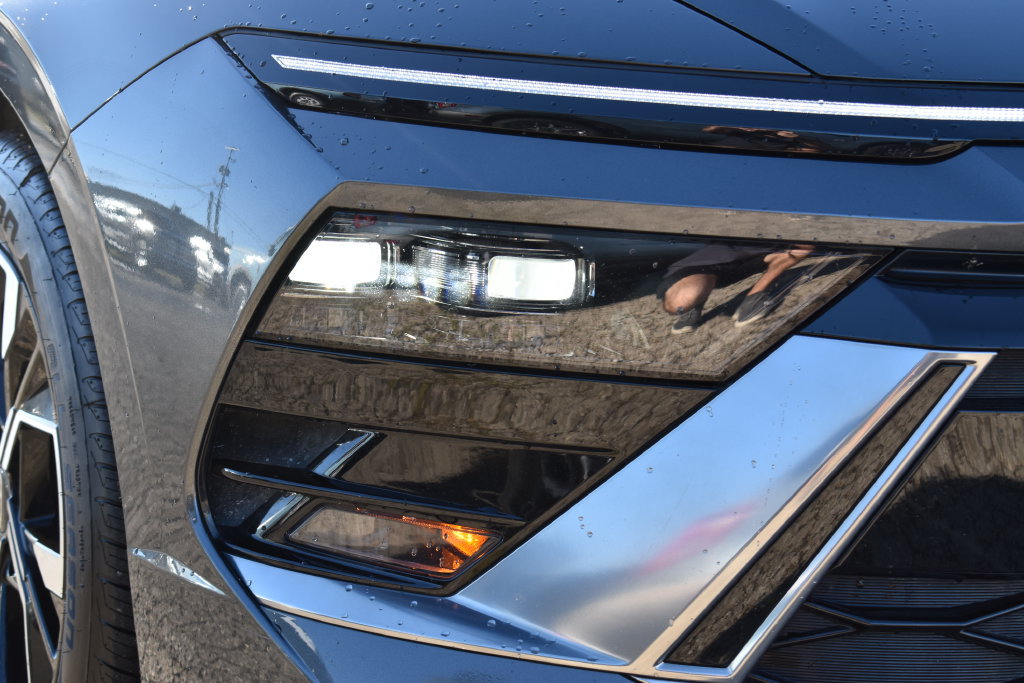 Used 2025 Hyundai Sonata SEL FWD image 4