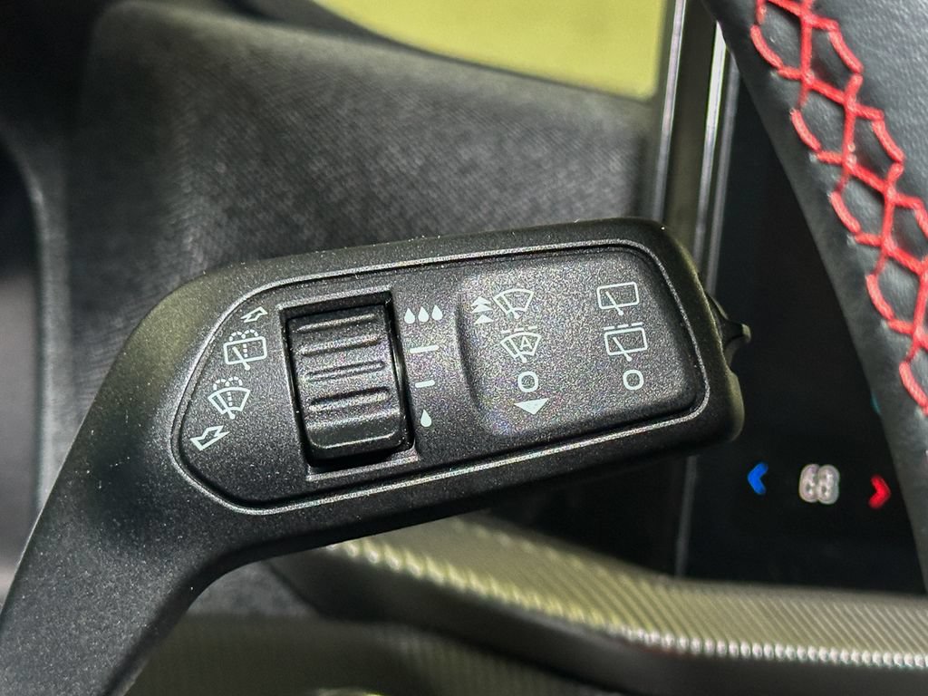 Certified 2025 Ford Explorer ST AWD/4WD image 39
