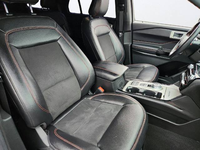 Certified 2023 Ford Explorer ST-Line w/ Class IV Trailer Tow Package RWD image 33