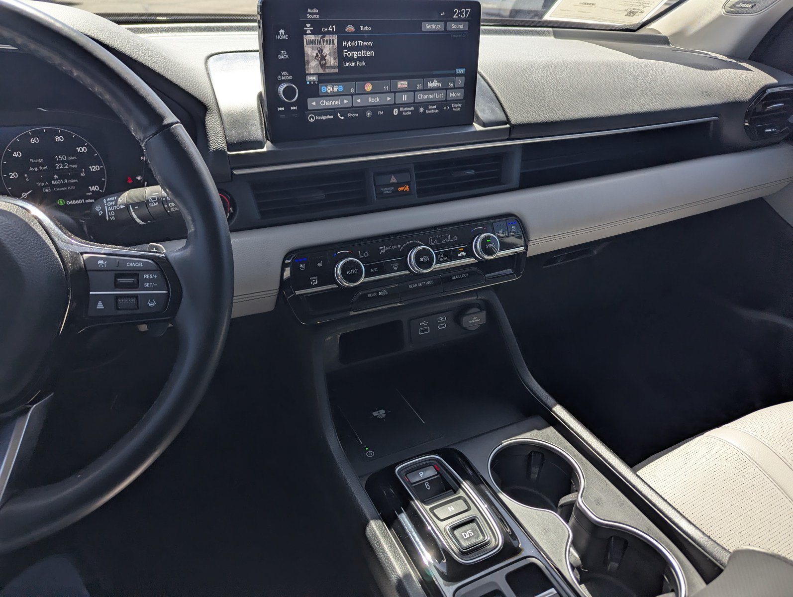 Used 2025 Honda Pilot Elite image 10