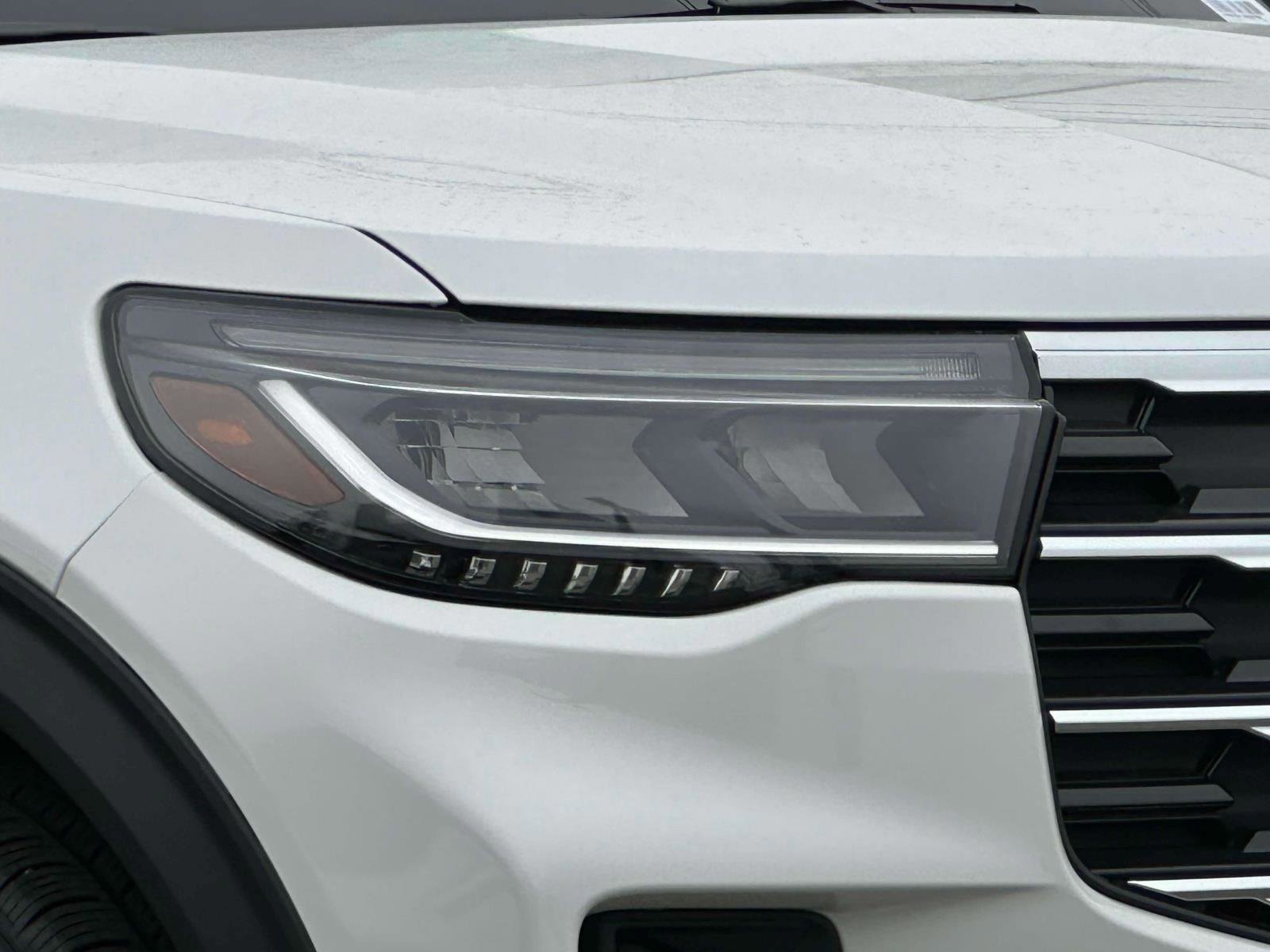 Certified 2025 Ford Explorer Active image 10