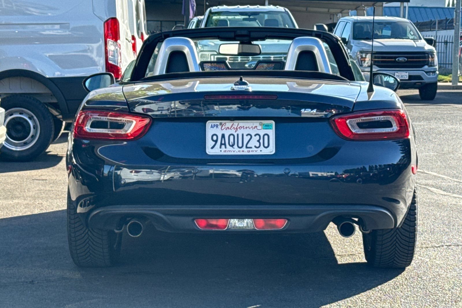 Used 2018 FIAT 124 Spider Lusso w/ Convenience Group RWD image 6