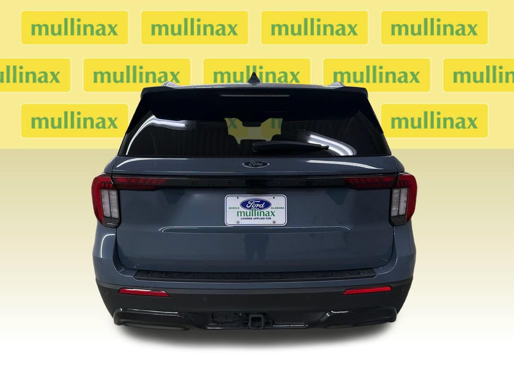 Certified 2026 Ford Explorer ST-Line w/ ST-Line Street Pack RWD image 7