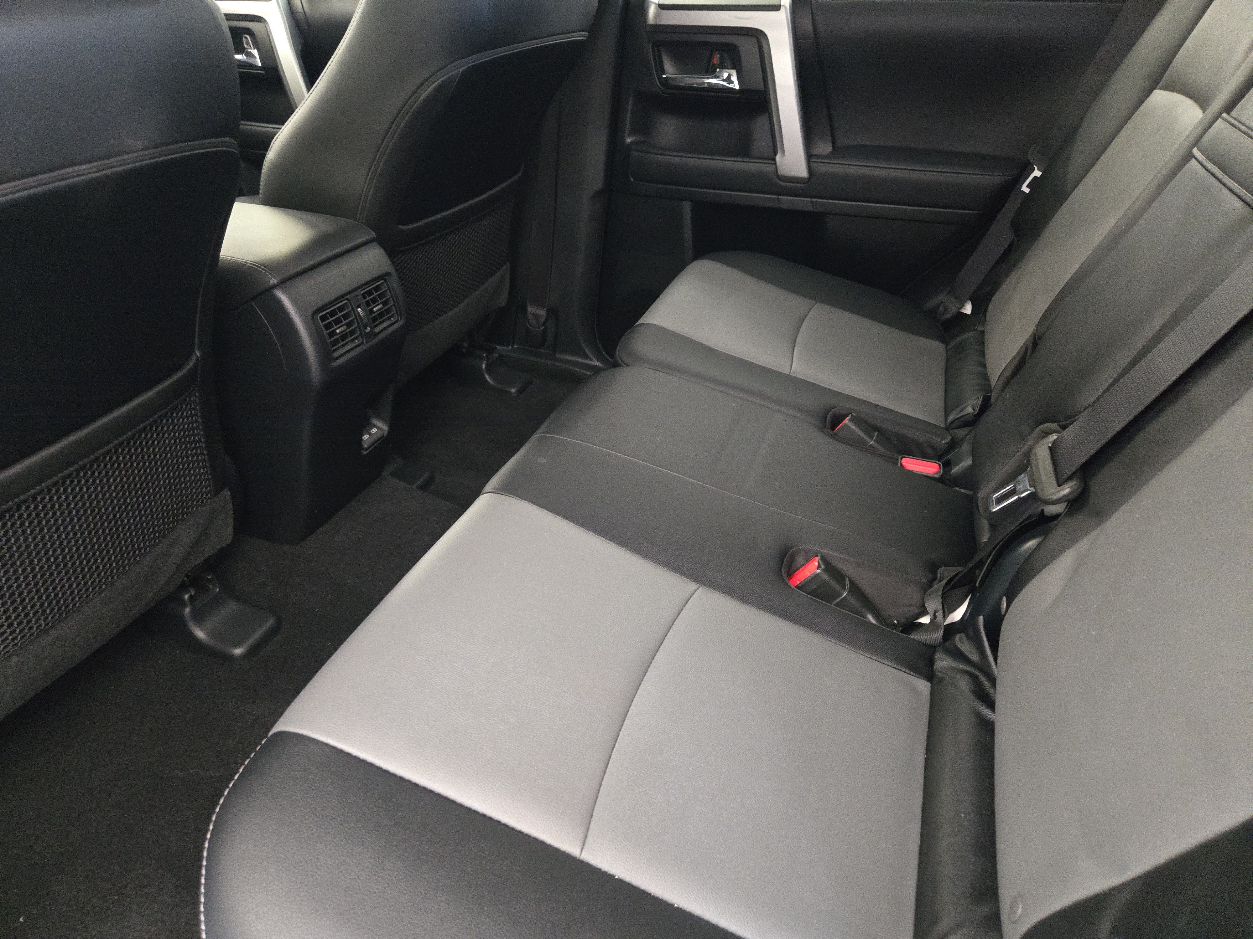 Used 2023 Toyota 4Runner SR5 Premium w/ Moonroof Package AWD/4WD image 30