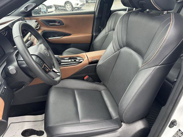 Used 2025 Toyota Crown w/ Advanced Technology Package AWD/4WD image 13