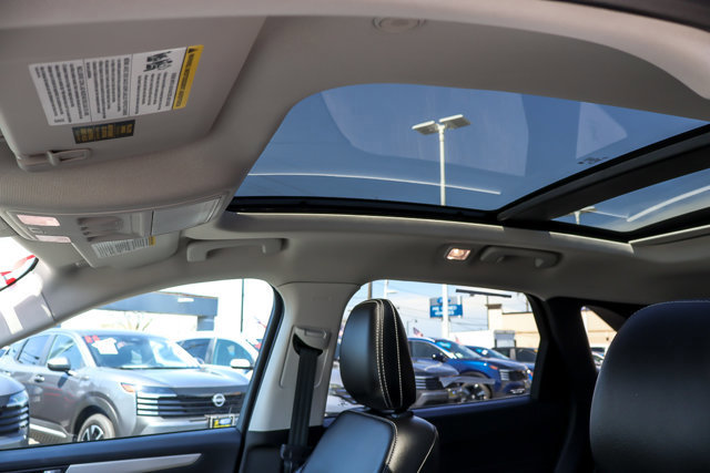 Certified 2022 Ford Escape SEL w/ Technology Package FWD image 11