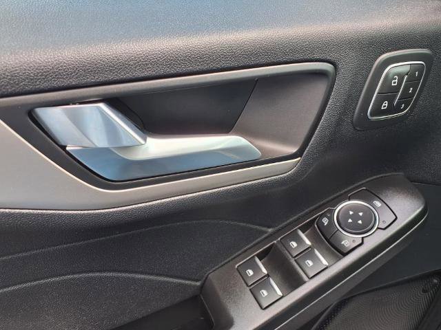 Certified 2022 Ford Escape SEL w/ Technology Package image 16