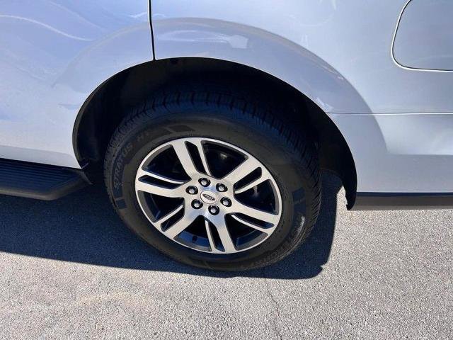 Certified 2024 Ford Expedition Limited image 9