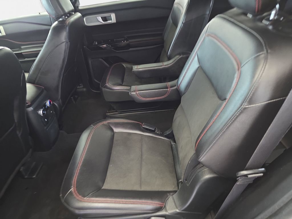 Certified 2023 Ford Explorer ST-Line AWD/4WD image 11