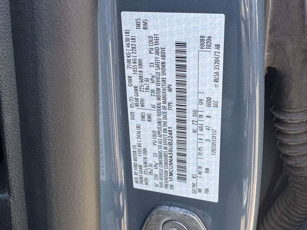Certified 2025 Ford Escape ST-Line Select AWD/4WD image 28