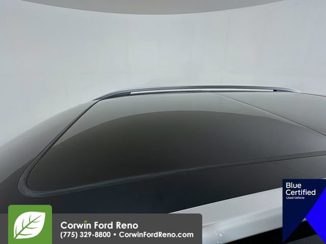 Used 2025 Volkswagen Taos SEL image 24