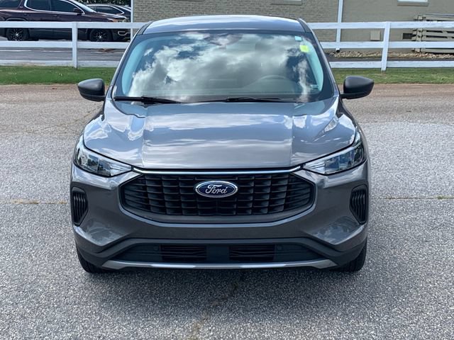 Certified 2025 Ford Escape Active FWD image 2