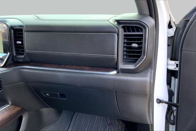 Used 2024 GMC Sierra 2500 SLT w/ SLT Premium Package AWD/4WD image 18