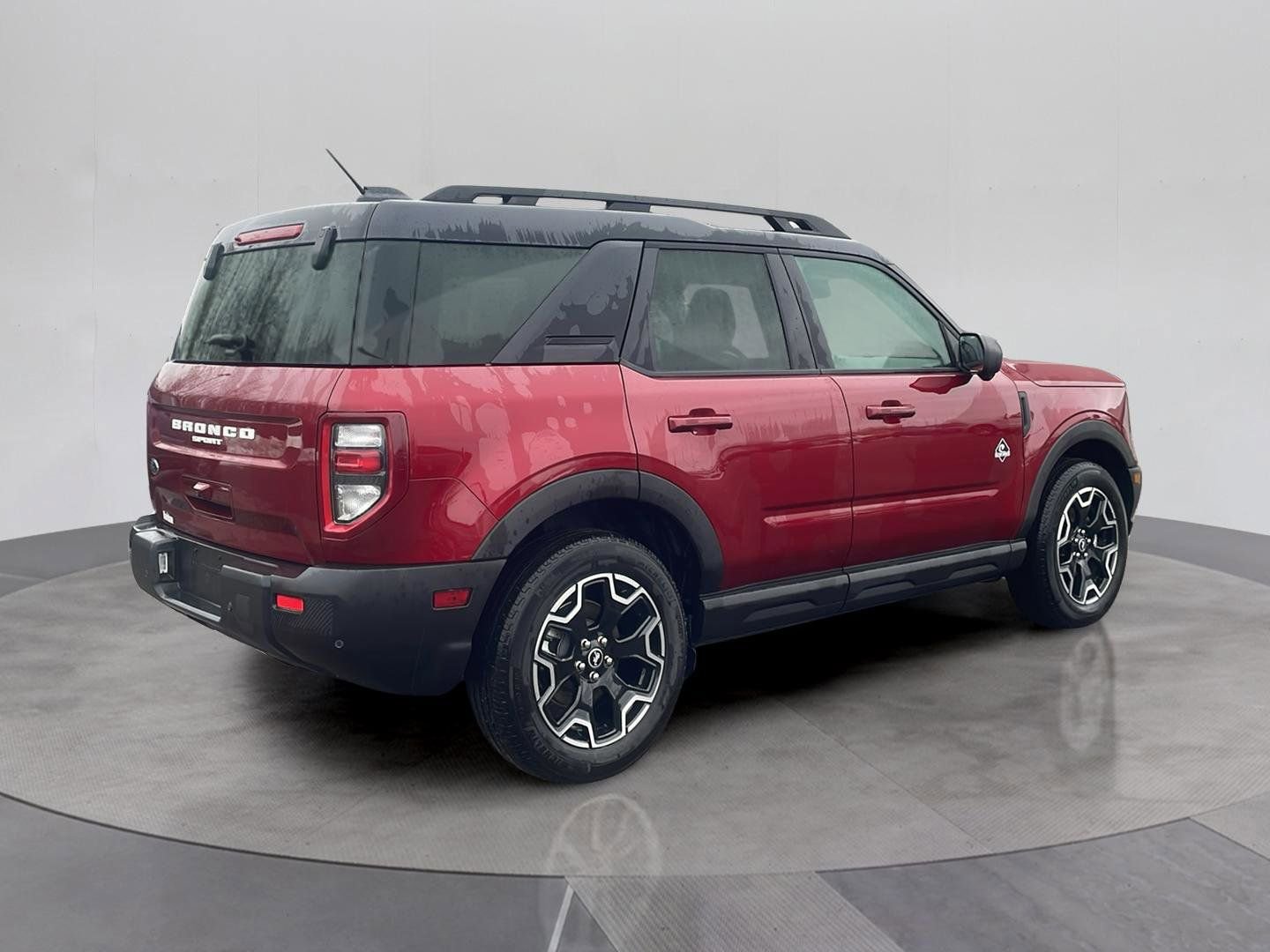 Certified 2025 Ford Bronco Sport Outer Banks w/ Outer Banks Tech Package+ AWD/4WD image 6