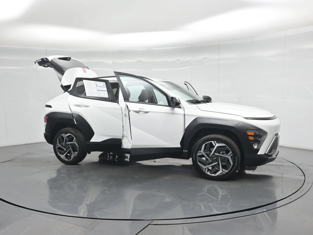 Used 2026 Hyundai Kona SEL Premium AWD/4WD image 33