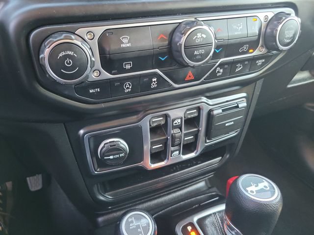 Used 2020 Jeep Wrangler Unlimited Sahara AWD/4WD image 28