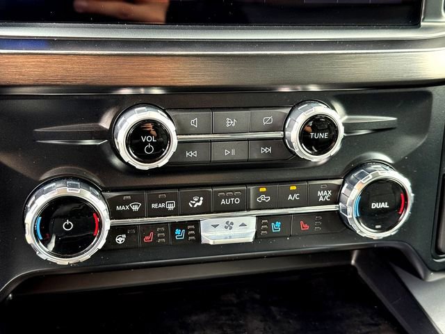 Certified 2024 Ford F250 Lariat w/ Lariat Ultimate Package image 19