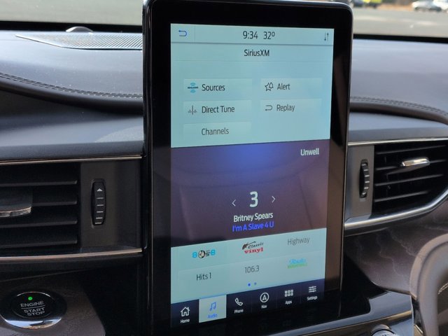 Certified 2021 Ford Explorer Platinum w/ Equipment Group 601A image 21