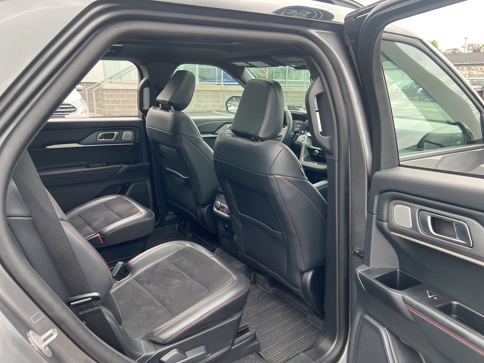 Certified 2025 Ford Explorer ST w/ Sun And Sound Package AWD/4WD image 65