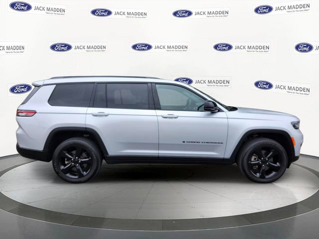 Used 2023 Jeep Grand Cherokee L Altitude AWD/4WD image 6