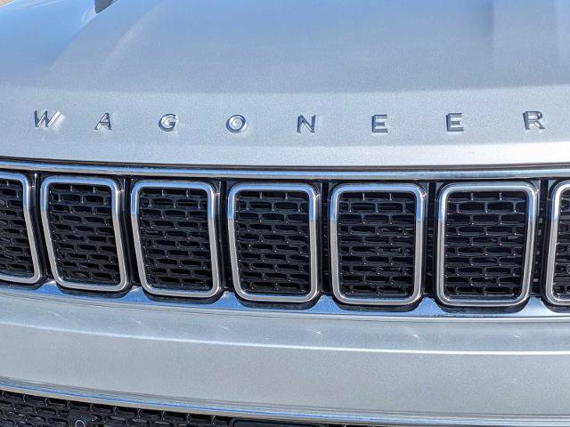 Used 2025 Jeep Wagoneer L 4WD w/ HD Trailer Tow Package image 11